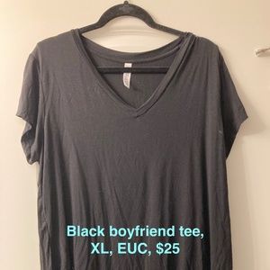 Latched Mama black boyfriend nursing tee, XL EUC